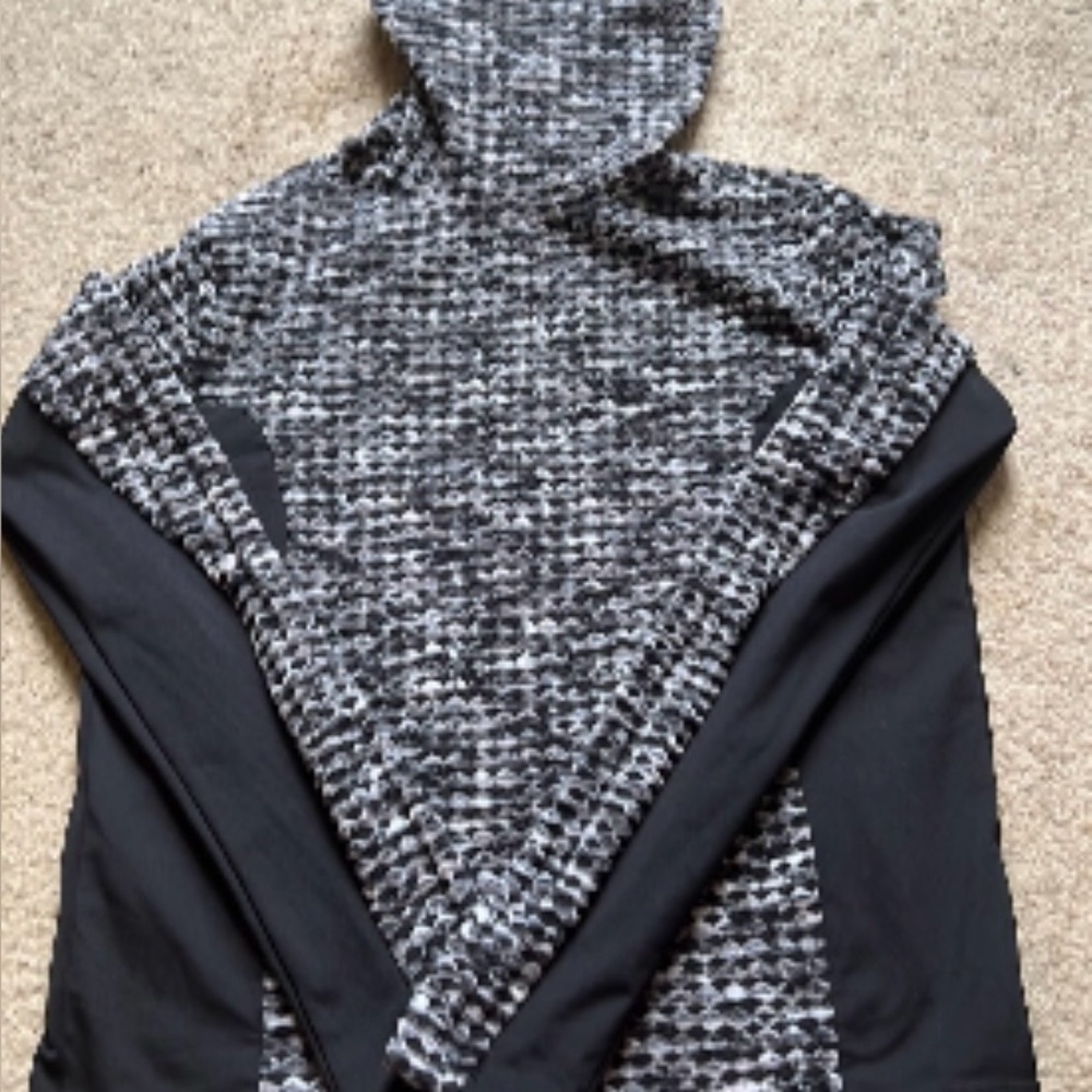 NIKE Women's Black and Gray Hooded Sweatshirt